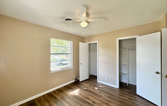 3 beds, 1 bath, $995