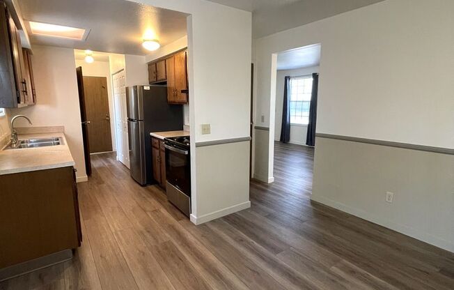 Beautiful 3-Bedroom, 3-Bath Home With Great Backyard For Hosting!