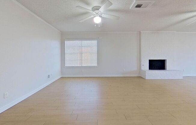 2 beds, 1 bath, 1,292 sqft, $2,049, Unit ELP2202-251A