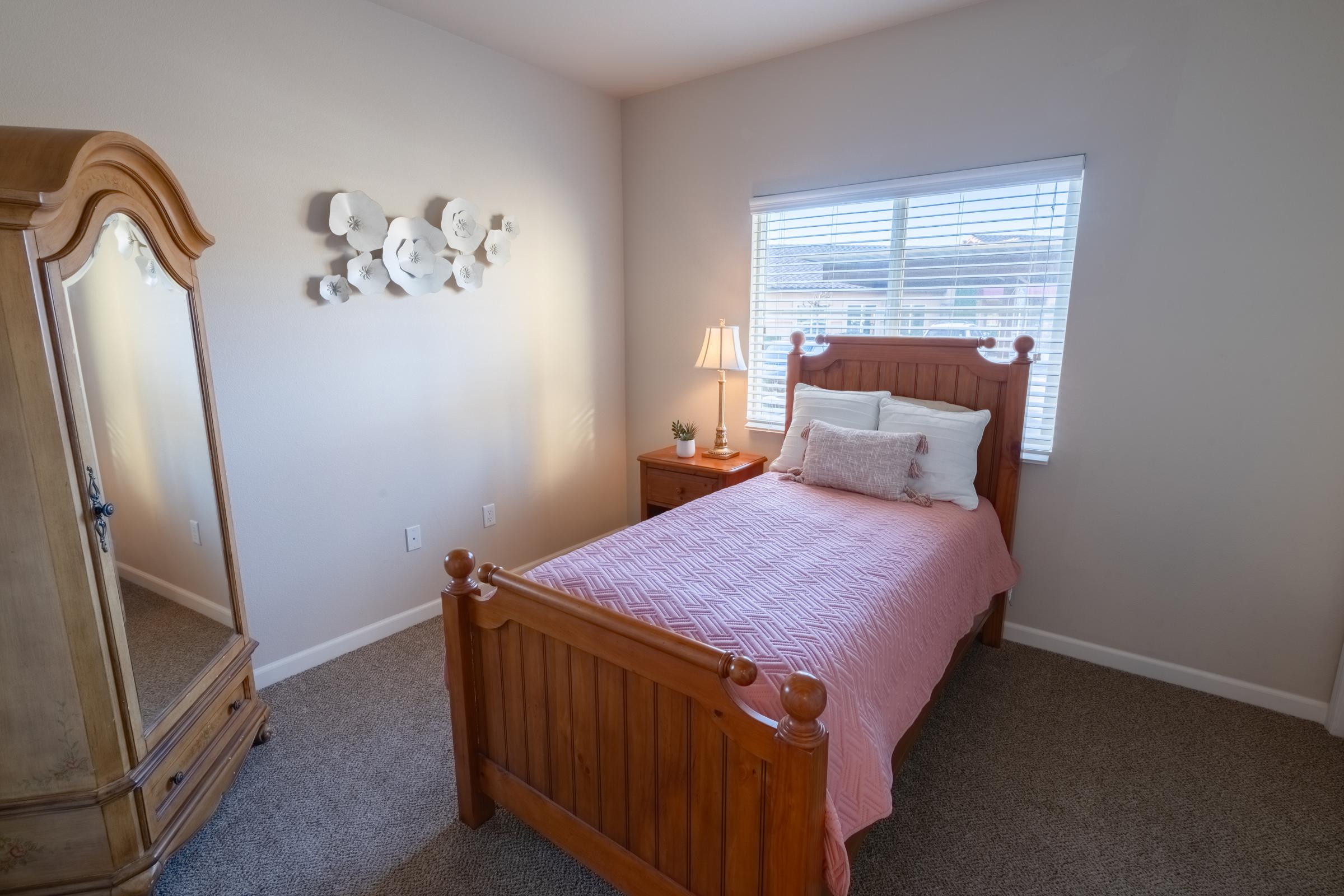 Villa Sa Vini - Apartments in Fresno, CA
