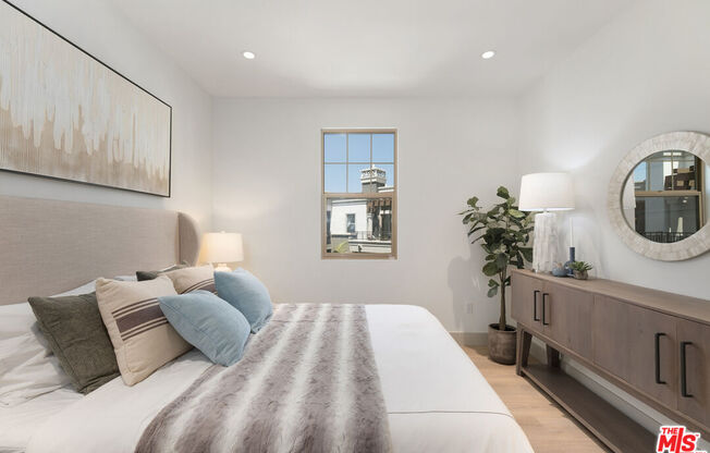 1 bed, 1 bath, 720 sqft, $4,195, Unit 310