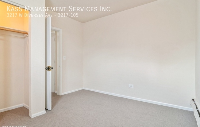 3217 W Diversey Ave
