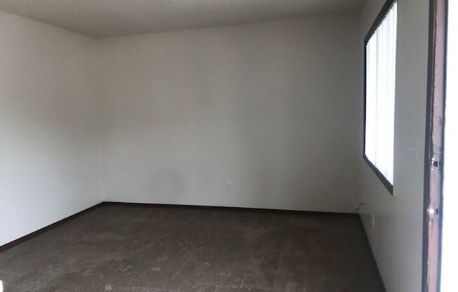 1 bed, 1 bath, 600 sqft, $1,299, Unit 5