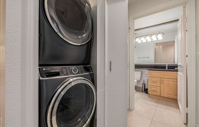 2 beds, 2 baths, $1,795, Unit # 105