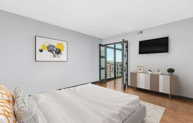3 beds, 2 baths, $4,340, Unit Unit 1402