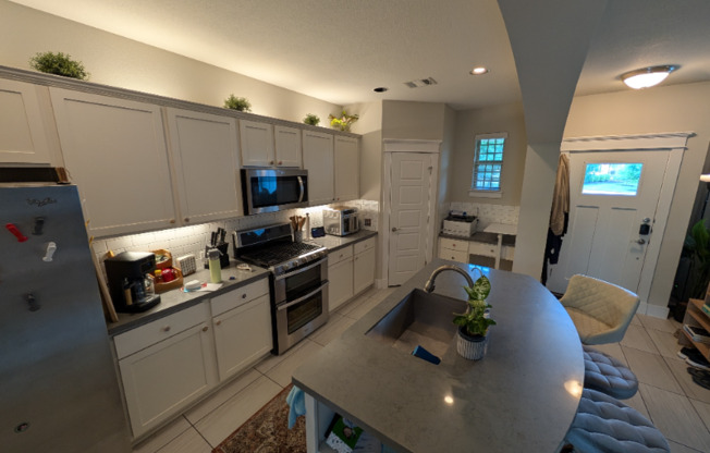 10642 WILLS LOOP