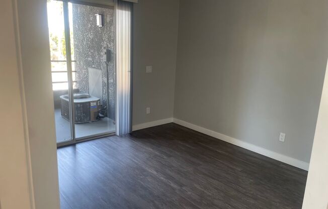 1 bed, 1 bath, 495 sqft, $2,730, Unit F-223