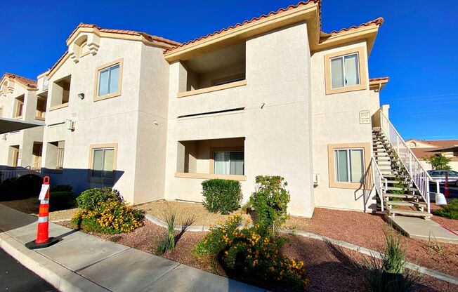 1 BEDROOM CONDO IN HENDERSON GATED COMMUNITY