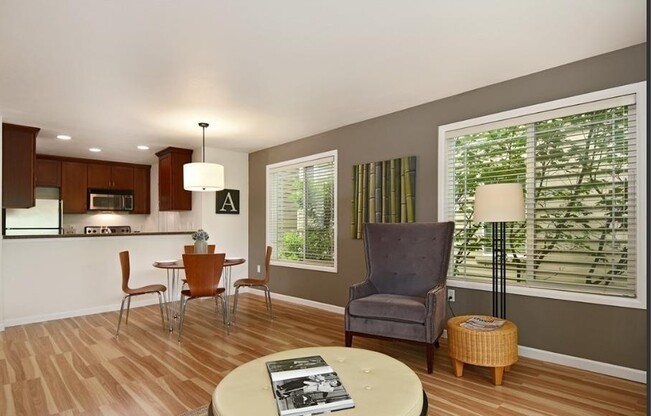 Bright & Stylish 2BD Condo in Prime Ballard Location