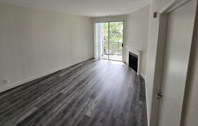 1 bed, 1 bath, 725 sqft, $2,495, Unit 0230