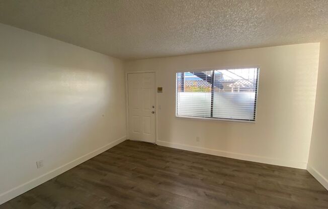 2 beds, 1 bath, 800 sqft, $2,195, Unit #3