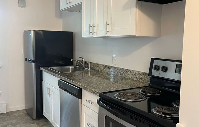 1 bed, 1 bath, 450 sqft, $1,225, Unit 8