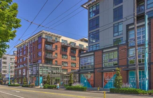 Apartments Available At Most Desirable Location at Equinox, Seattle