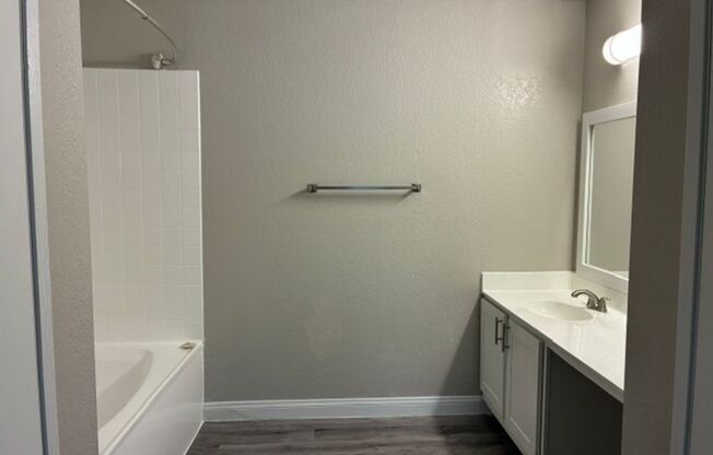 2 beds, 2 baths, 1,085 sqft, $1,450, Unit CA 1330-120