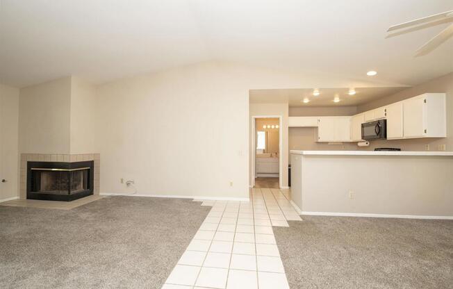 2425 Cranston Dr