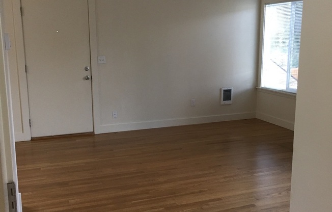 2 beds, 1 bath, $1,795