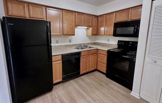 600 Cove Lake Village