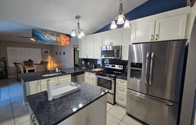 Port St. Lucie Single-Family home with Fenced Yard and Pool! FULLY FURNISHED!