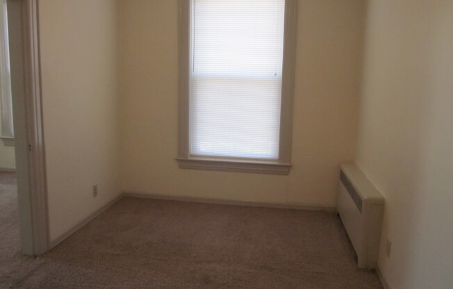 1 bed, 1 bath, 527 sqft, $650, Unit Apt 1