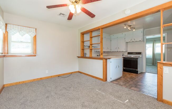 3 beds, 1 bath, $1,125