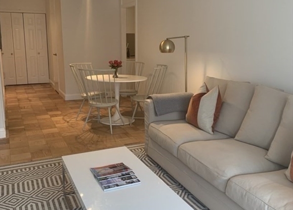 1 bed, 1 bath, 750 sqft, $3,400, Unit 10A