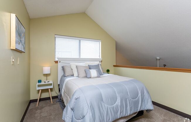 1 bed, 2 baths, 754 sqft, $1,480, Unit 724