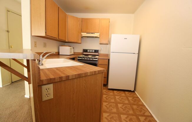 1 bed, 1 bath, $950, Unit # 204