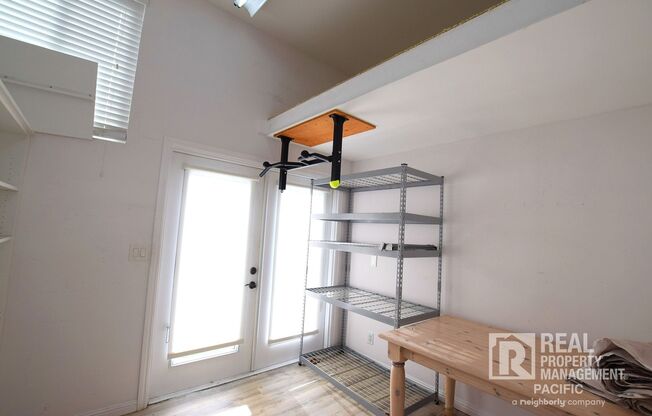 2 beds, 1 bath, $3,800, Unit Apt A