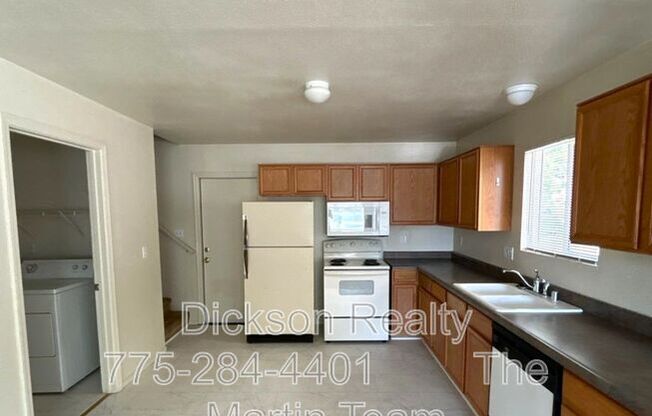 1022 RALSTON ST