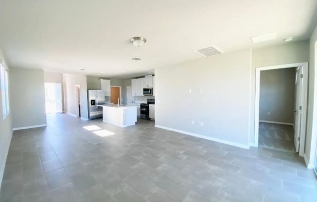 573 SUN WARBLER WAY