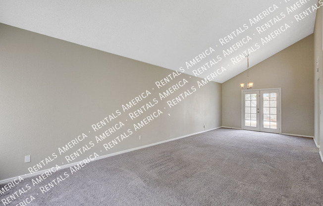 319 SIMON BOLIVAR DR