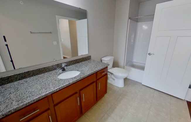 2 beds, 1 bath, 1,233 sqft, $1,670, Unit 3