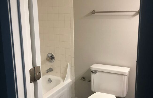 2 beds, 2 baths, 1,042 sqft, $1,429, Unit 6034C