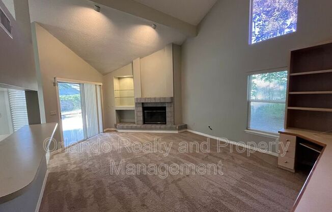3801 DONNA LYNN LN