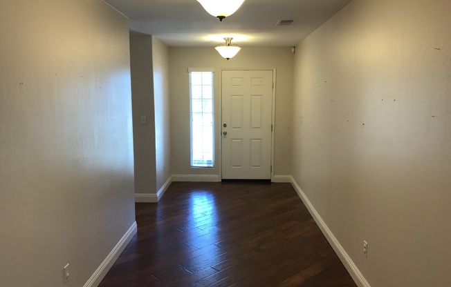 12118 Great Country Stunning NW Bakersfield 4 Bed+Office/2 Bath $2,500 Deposit/Rent