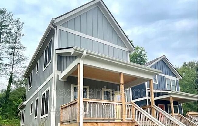 30 CEDAR ST