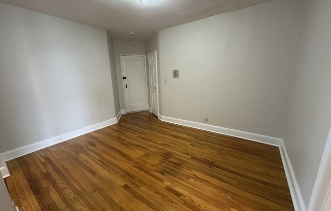 1 bed, 1 bath, 775 sqft, $2,800, Unit 516