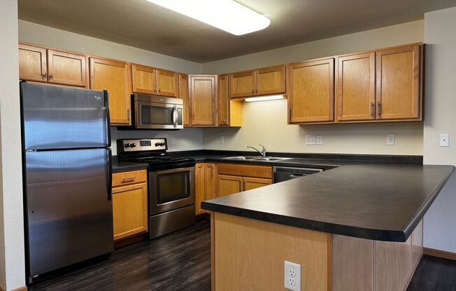 2 beds, 2 baths, 894 sqft, $1,245, Unit 621-308