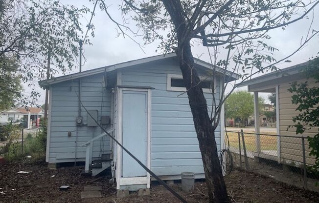 Cozy 1 Bedroom, 1 Bathroom Rental in Robstown