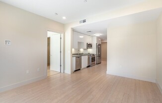 2 beds, 2 baths, 891 sqft, $4,200, Unit 7O8