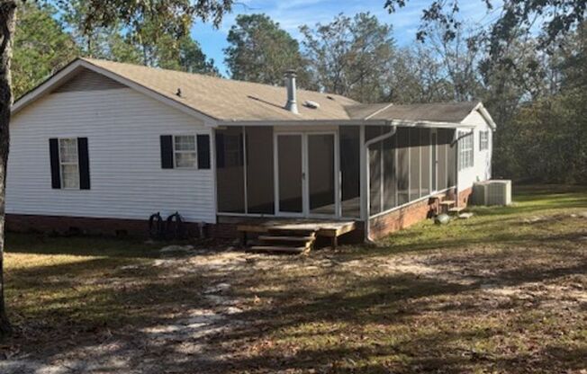 3 beds, 2 baths, $1,600