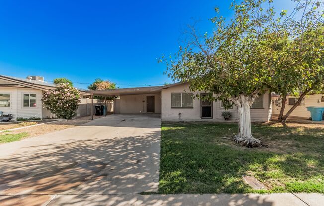 2409 W Cortez Ave,  Charming 3 Bedroom Home