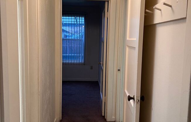 2 beds, 1 bath, $1,495