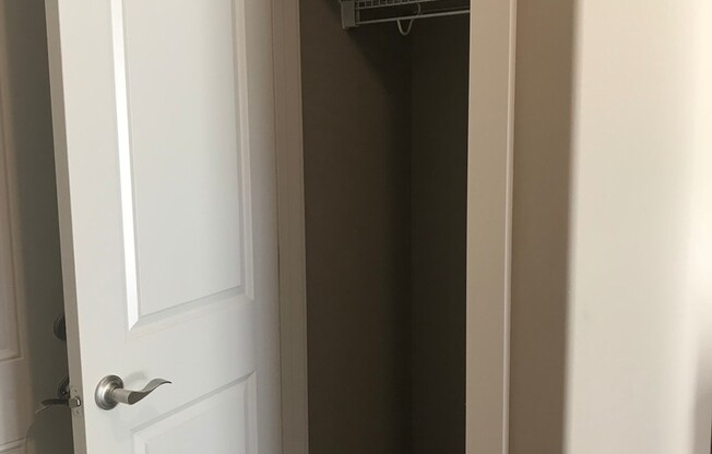 1 bed, 1 bath, 798 sqft, $905, Unit 301