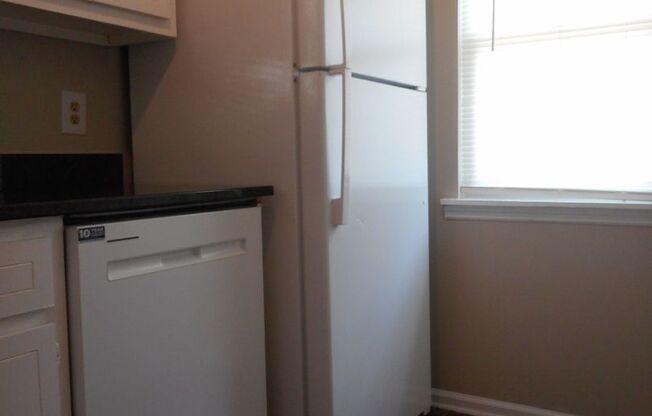 2 beds, 1.5 baths, $1,150