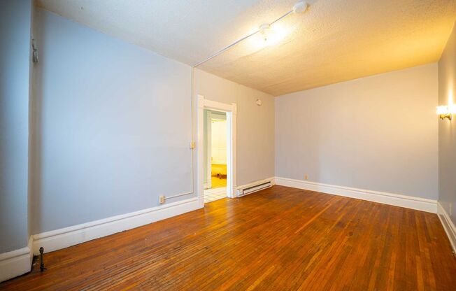 Studio, 1 bath, $875, Unit 250 R