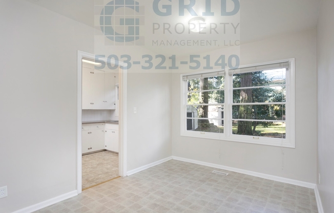 Spacious 3 Bedroom Home Available on Forested Lot - SE Portland!