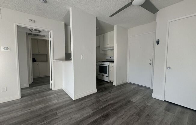 1 bed, 1 bath, 700 sqft, $1,750, Unit 18