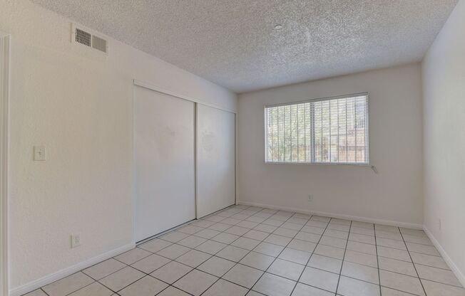 3639 KOLENDO CT LAS VEGAS, NV  89103-1422