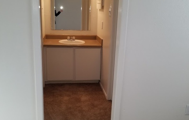 2 beds, 2 baths, 925 sqft, $1,035, Unit *137